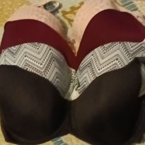 4 bras, 2 Victoria secret and 2 other size 38D